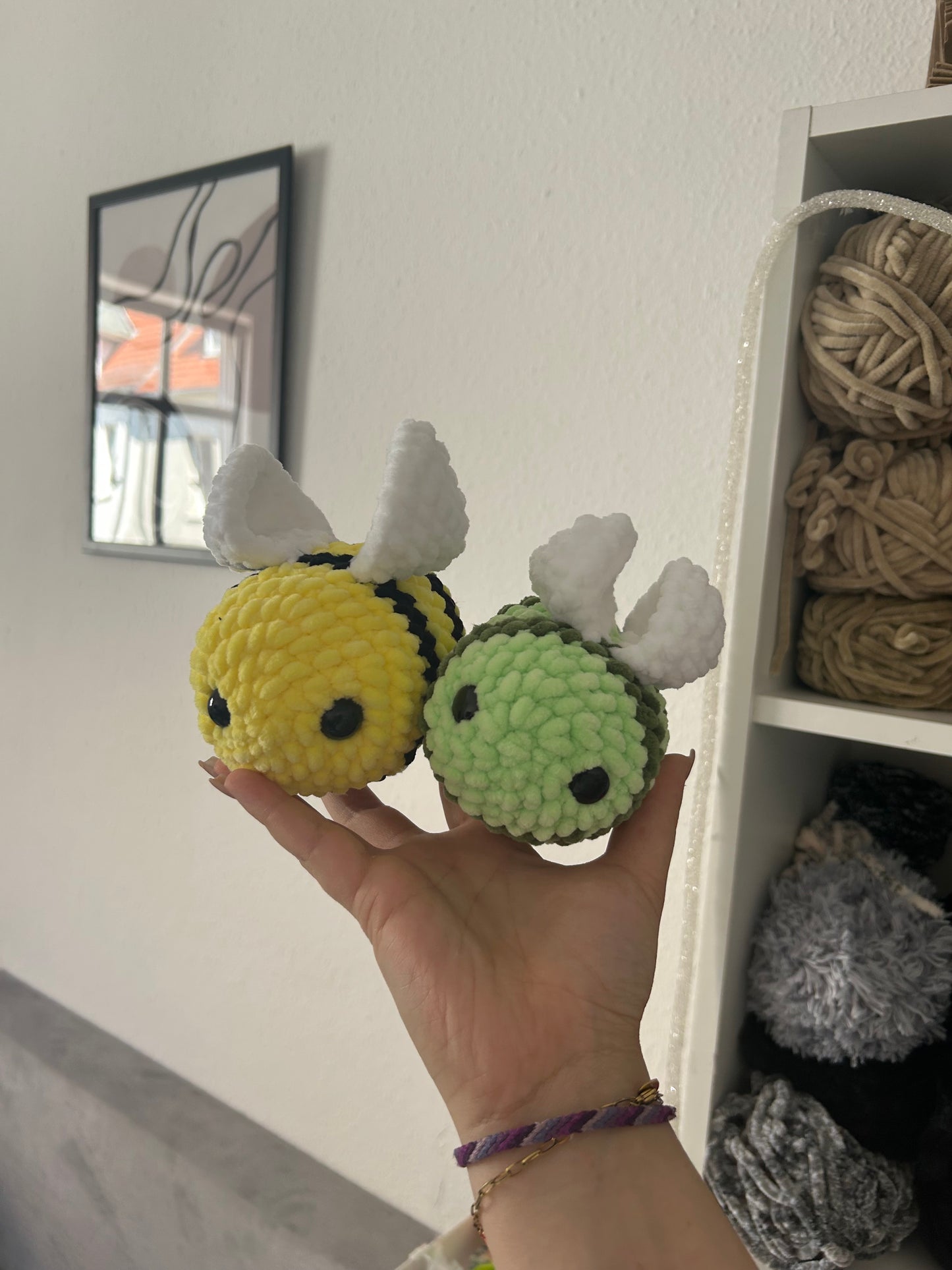 Mini Biene Kuscheltier | handmade | gehäkelt