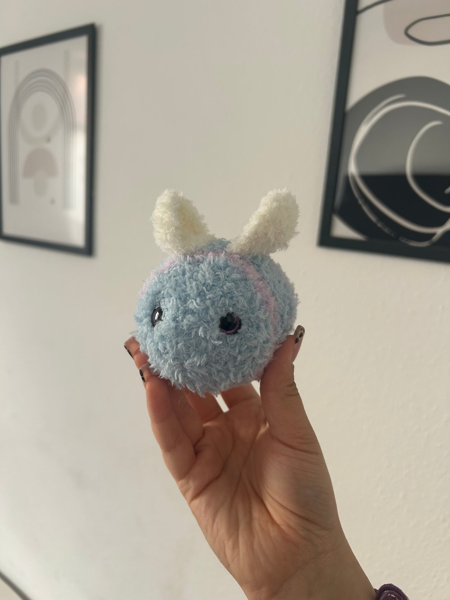 Flauschi Biene Kuscheltier | handmade | gehäkelt
